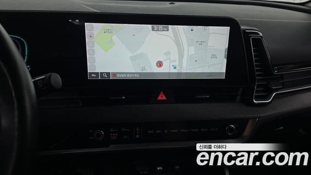 Kia Sportage 2021 — ფოტო 16/20