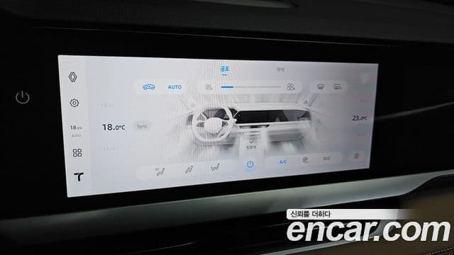 Renault Samsung Grand Koleos 2025 — Photo 35/39