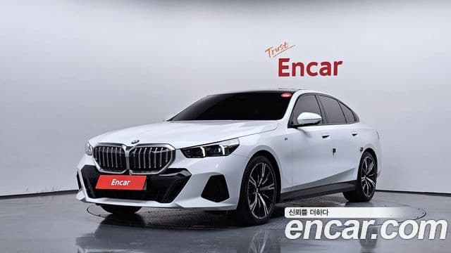 BMW 5 Series 2025 — Şəkil 1/20