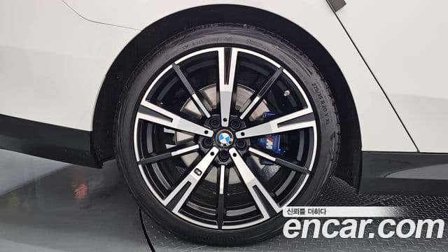 BMW 5 Series 2025 — Şəkil 5/20