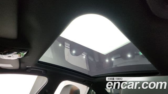 BMW 5 Series 2025 — Photo 19/35
