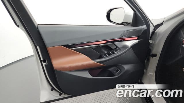BMW 5 Series 2025 — Photo 33/35