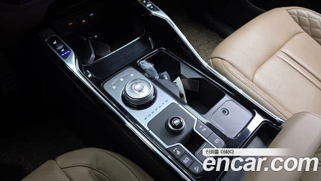 Kia Sorento 2023 — Фото 9/20