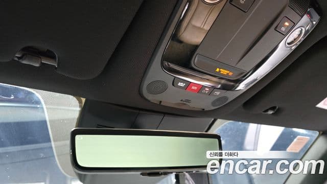 Kia Sorento 2023 — Фото 18/20