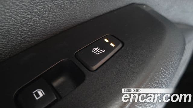 Kia Seltos 2022 — ფოტო 19/20