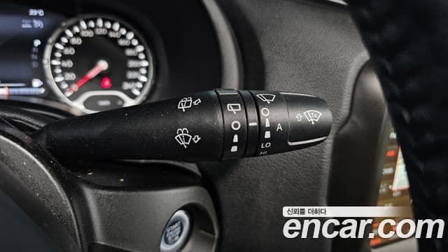 Jeep Renegade 2022 — Şəkil 5/37