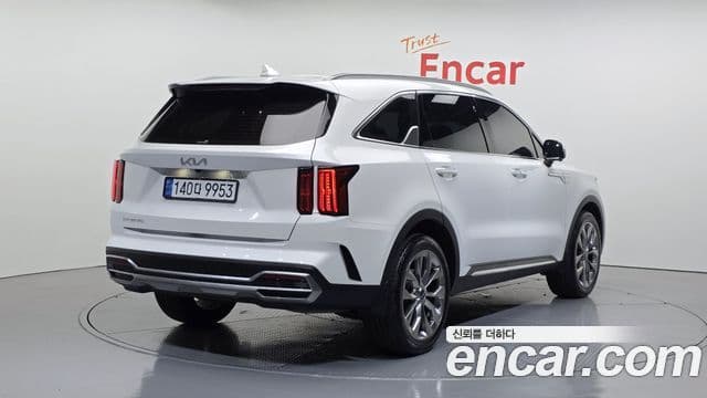 Kia Sorento 2022 — Фото 2/20