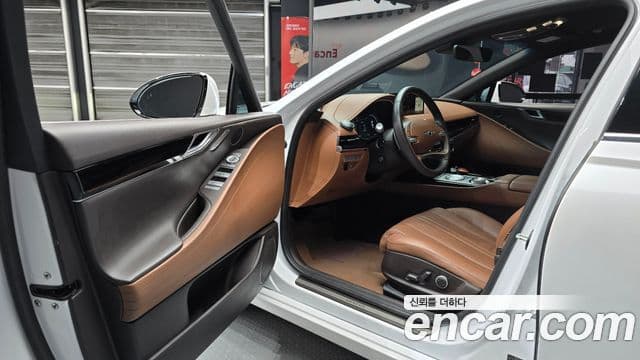 Genesis Electrified G80 2021 — Şəkil 10/20