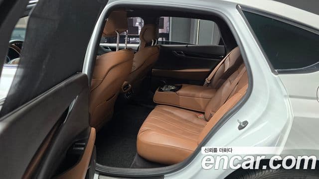 Genesis Electrified G80 2021 — Şəkil 12/20