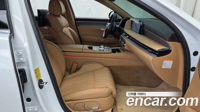 Genesis G90 2025 — Photo 34/35