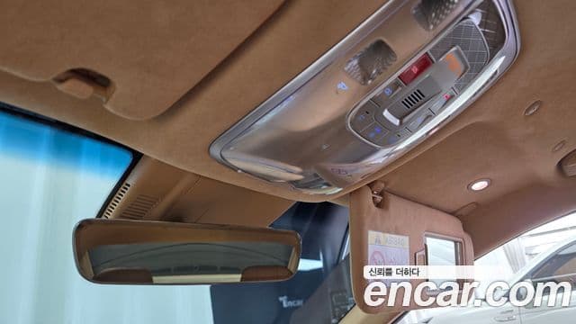 Genesis G90 2025 — Photo 24/35