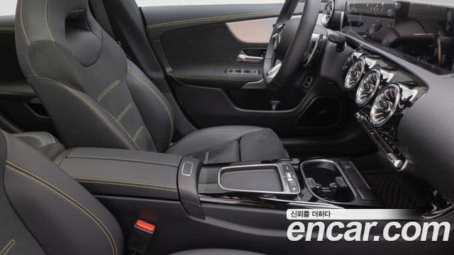 Mercedes-Benz CLA-Class 2025 — Фото 9/20