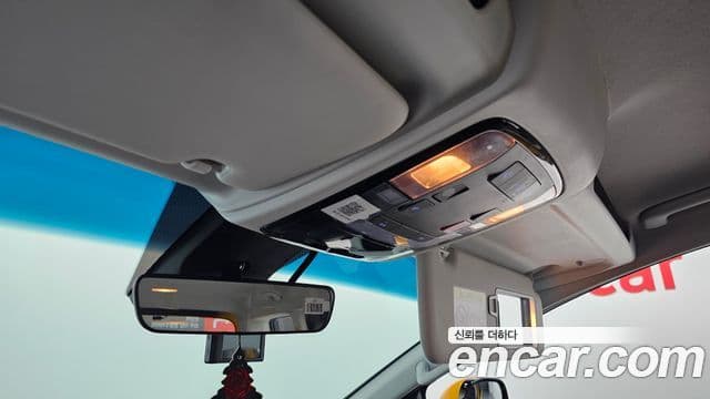 Hyundai Staria 2023 — Photo 24/34