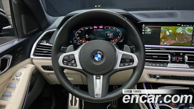 BMW X7 2022 — Фото 13/20