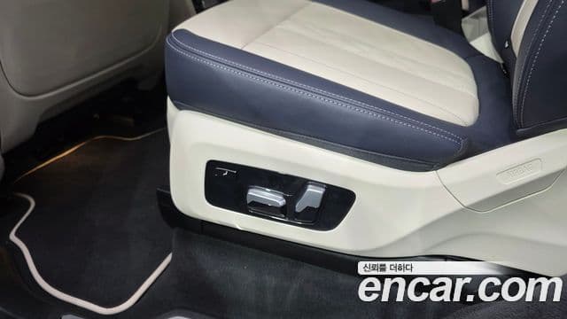 BMW X7 2022 — Photo 12/40