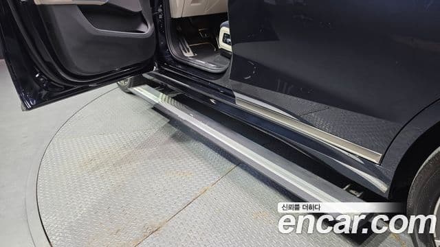 BMW X7 2022 — Photo 32/40