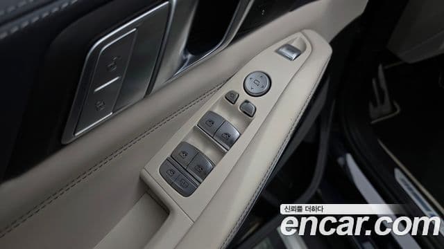 BMW X7 2022 — Photo 17/40