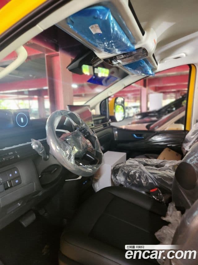 Hyundai Staria 2026 — Şəkil 3/5