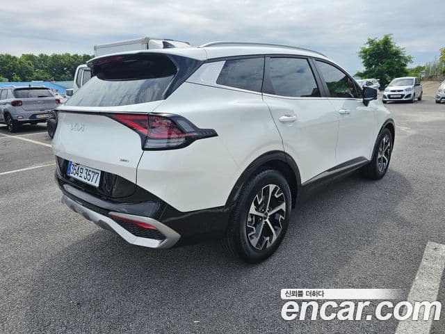Kia Sportage 2023 — Фото 4/20