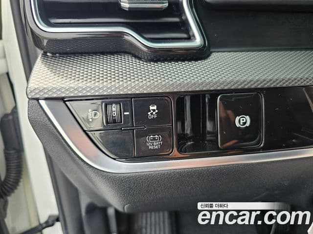 Kia Sportage 2023 — Фото 12/20