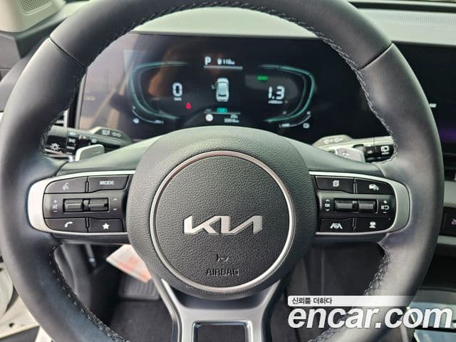 Kia Sportage 2023 — Фото 17/20