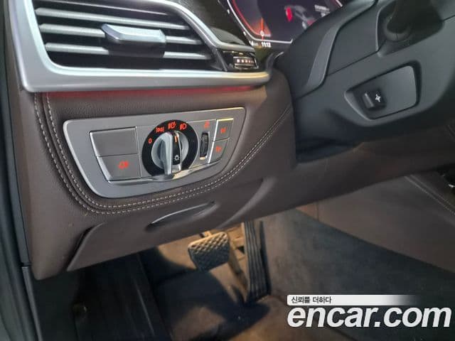 BMW 7 Series 2022 — ფოტო 15/19