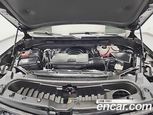 Cadillac Escalade 2025 — Şəkil 4/19