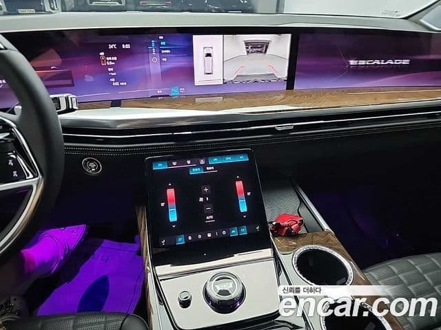 Cadillac Escalade 2025 — Şəkil 8/19