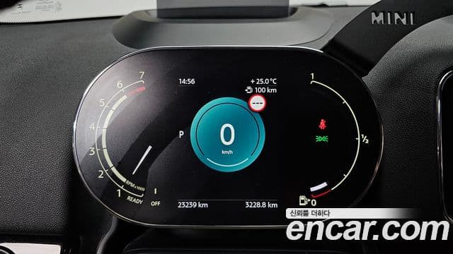 Mini Cooper Countryman 2024 — ფოტო 8/20