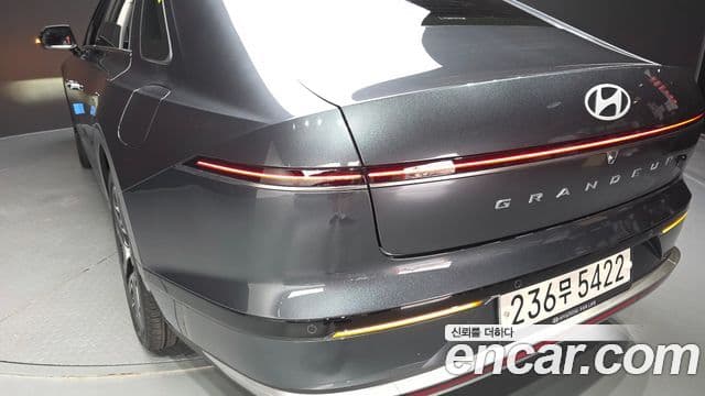Hyundai Grandeur Hybrid 2022 — Şəkil 27/34