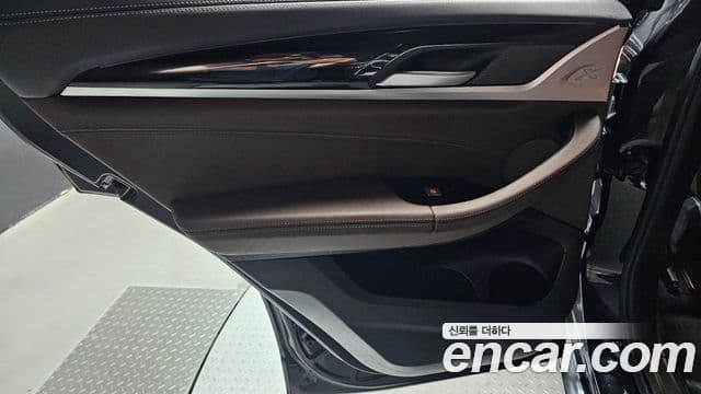 BMW X4 2023 — Photo 23/32