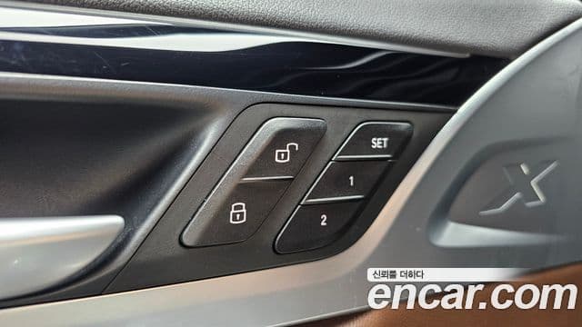 BMW X4 2023 — Photo 12/32