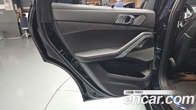 BMW X6 2025 — Photo 35/35
