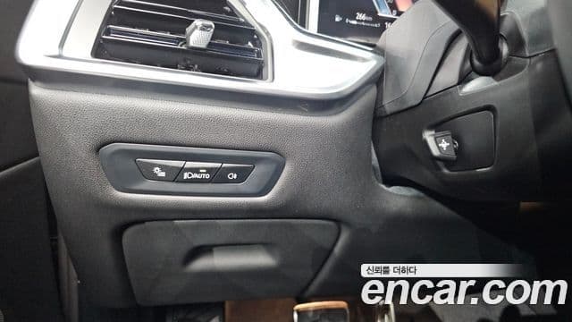 BMW X6 2025 — Photo 13/35