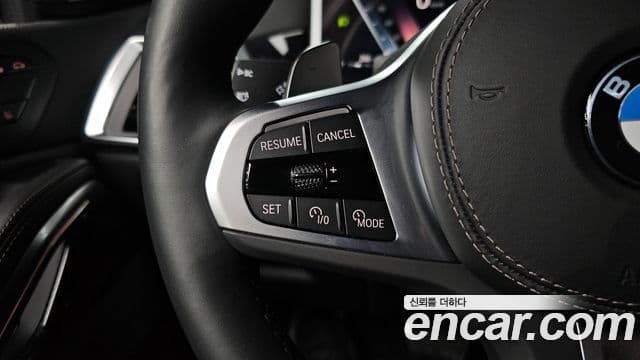 BMW X6 2025 — Photo 27/35