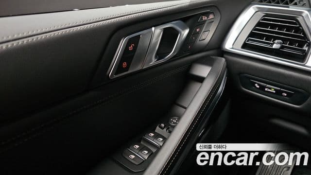 BMW X6 2025 — Photo 6/35