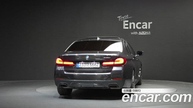 BMW 5 Series 2023 — Şəkil 3/20