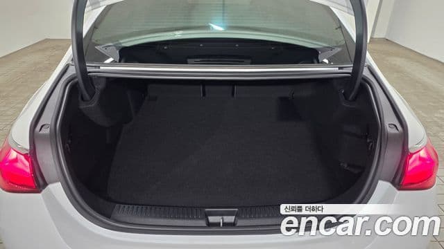 Mercedes-Benz E-Class 2026 — Şəkil 11/20