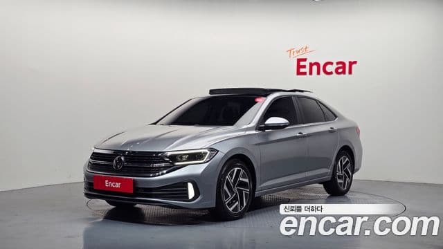 Volkswagen Jetta 2023 — Şəkil 1/20