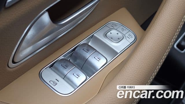 Mercedes-Benz GLE-Class 2023 — Şəkil 19/20