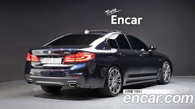 BMW 5 Series 2019 — Фото 2/20