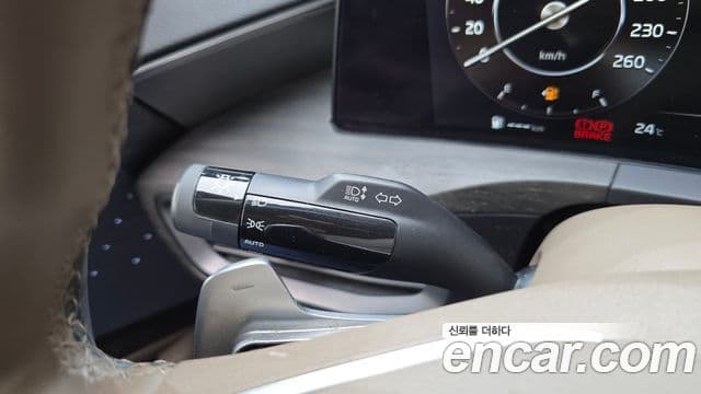 Kia K8 2021 — Şəkil 16/20