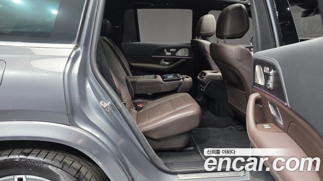 Mercedes-Benz GLS-Class 2022 — Фото 11/20