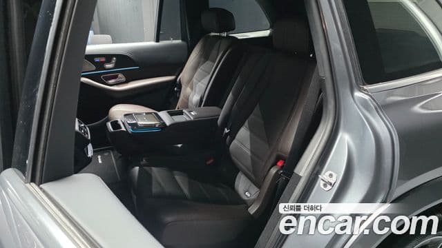 Mercedes-Benz GLS-Class 2022 — Фото 12/20
