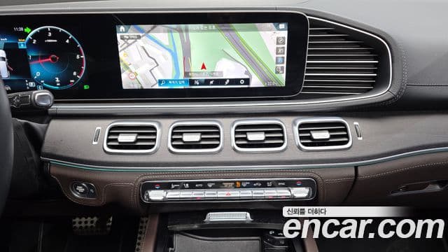 Mercedes-Benz GLS-Class 2022 — Фото 13/20