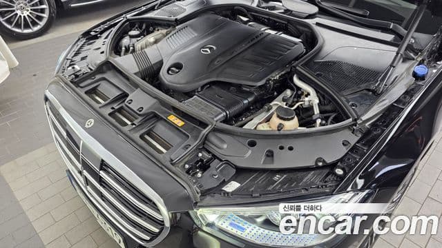 Mercedes-Benz S-Class 2023 — Фото 6/20