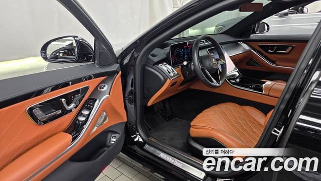 Mercedes-Benz S-Class 2023 — Фото 10/20