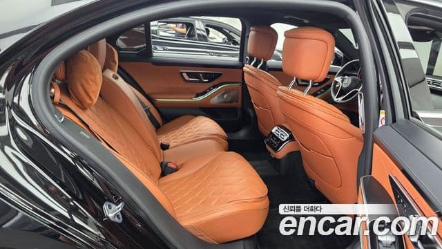 Mercedes-Benz S-Class 2023 — Фото 12/20