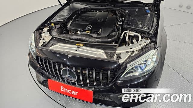 Mercedes-Benz C-Class 2020 — Photo 14/20