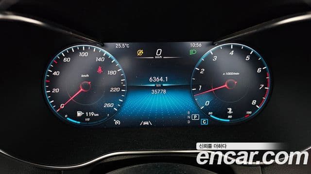Mercedes-Benz C-Class 2020 — ფოტო 8/20